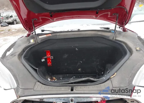 2015 Tesla Model S 85D/P85D z USA, uszkodzony, nr VIN 5YJSA1H40FF088738